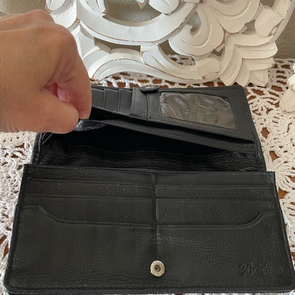 Brighton wallet with 18 card slots. Great condition. - Picture 7 of 12